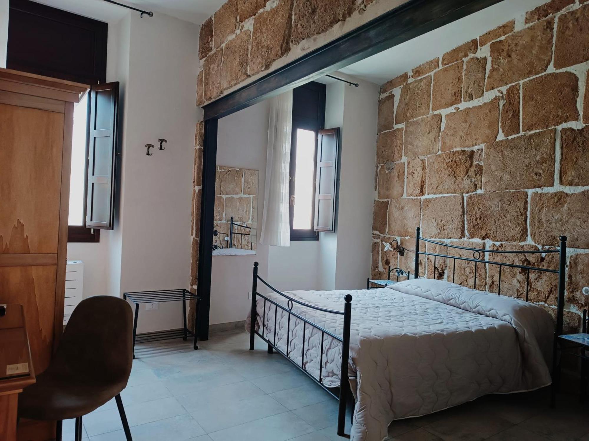 Morfeo Charming Rooms & Relax Avola Bagian luar foto